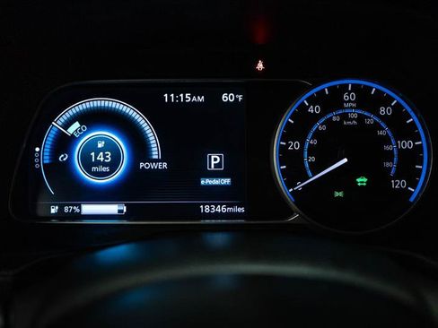 Used 2024 Nissan Leaf S image 15