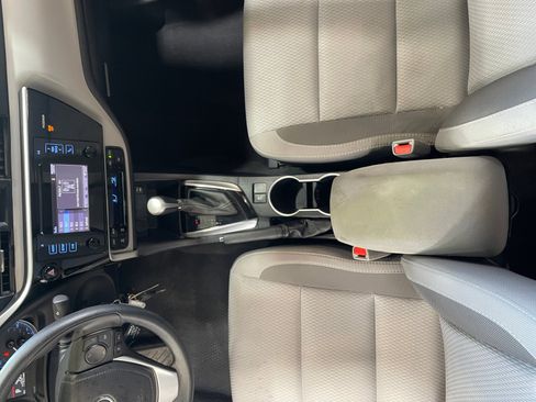 Used 2017 Toyota Corolla LE image 15