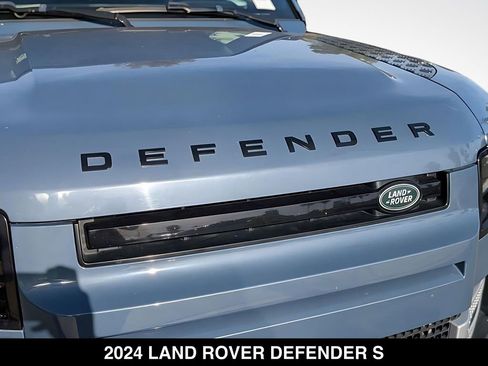 Used 2024 Land Rover Defender 110 S AWD/4WD image 32