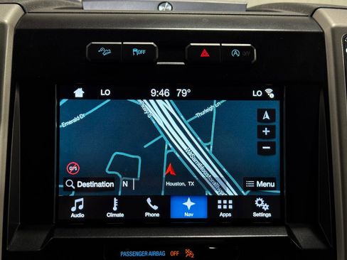 Used 2018 Ford F150 Lariat w/ Equipment Group 502A Luxury AWD/4WD image 21