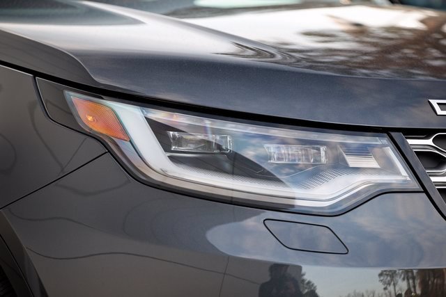 New 2026 Land Rover Discovery Limited Edition AWD/4WD image 16