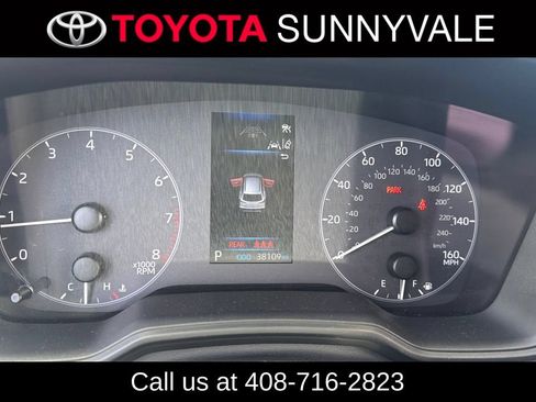 Used 2023 Toyota Corolla Cross LE AWD/4WD image 3