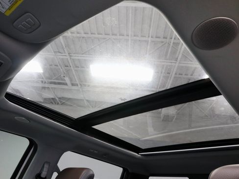 Used 2024 Ford F250 Lariat w/ Lariat Ultimate Package image 30