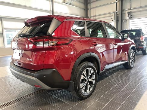 Used 2023 Nissan Rogue SV image 16