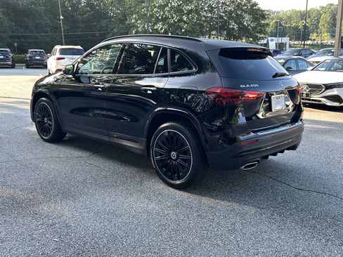 Certified 2025 Mercedes-Benz GLA 250 image 12