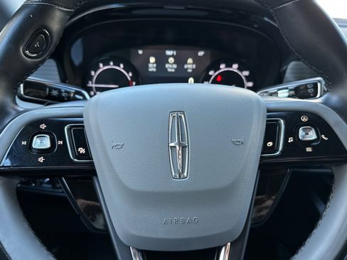 Used 2020 Lincoln Corsair Reserve image 23