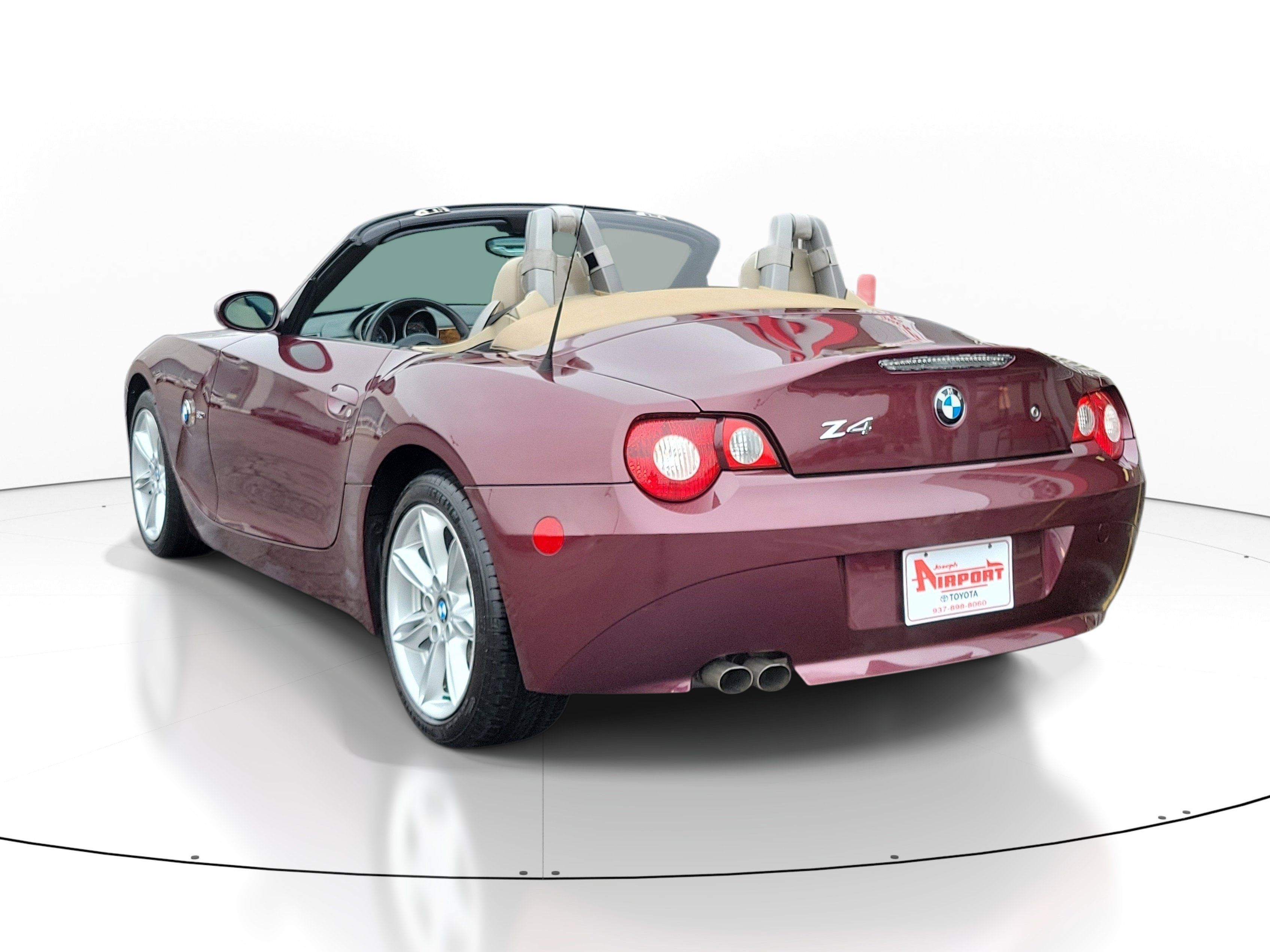 Used 2005 BMW Z4 3.0i RWD image 3