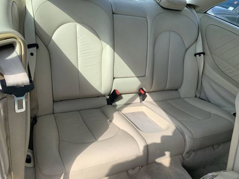 Used 2006 Mercedes-Benz CLK 350 Coupe image 11