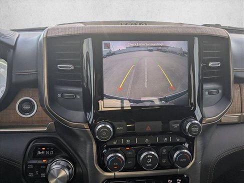 Used 2022 RAM 1500 Limited AWD/4WD image 14