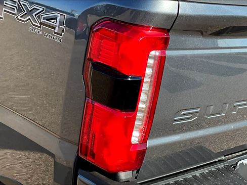 New 2026 Ford F250 Lariat w/ Black Appearance Package AWD/4WD image 14