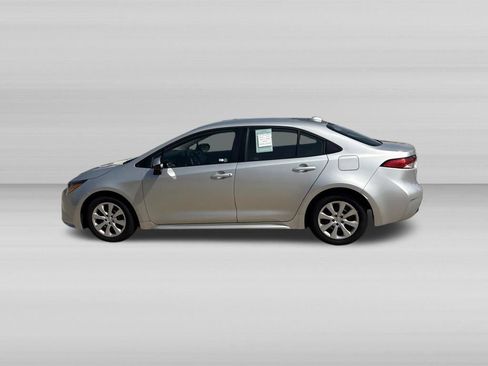 Used 2025 Toyota Corolla LE FWD image 8