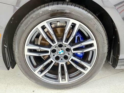 Used 2026 BMW 530i w/ M Sport Package RWD image 71