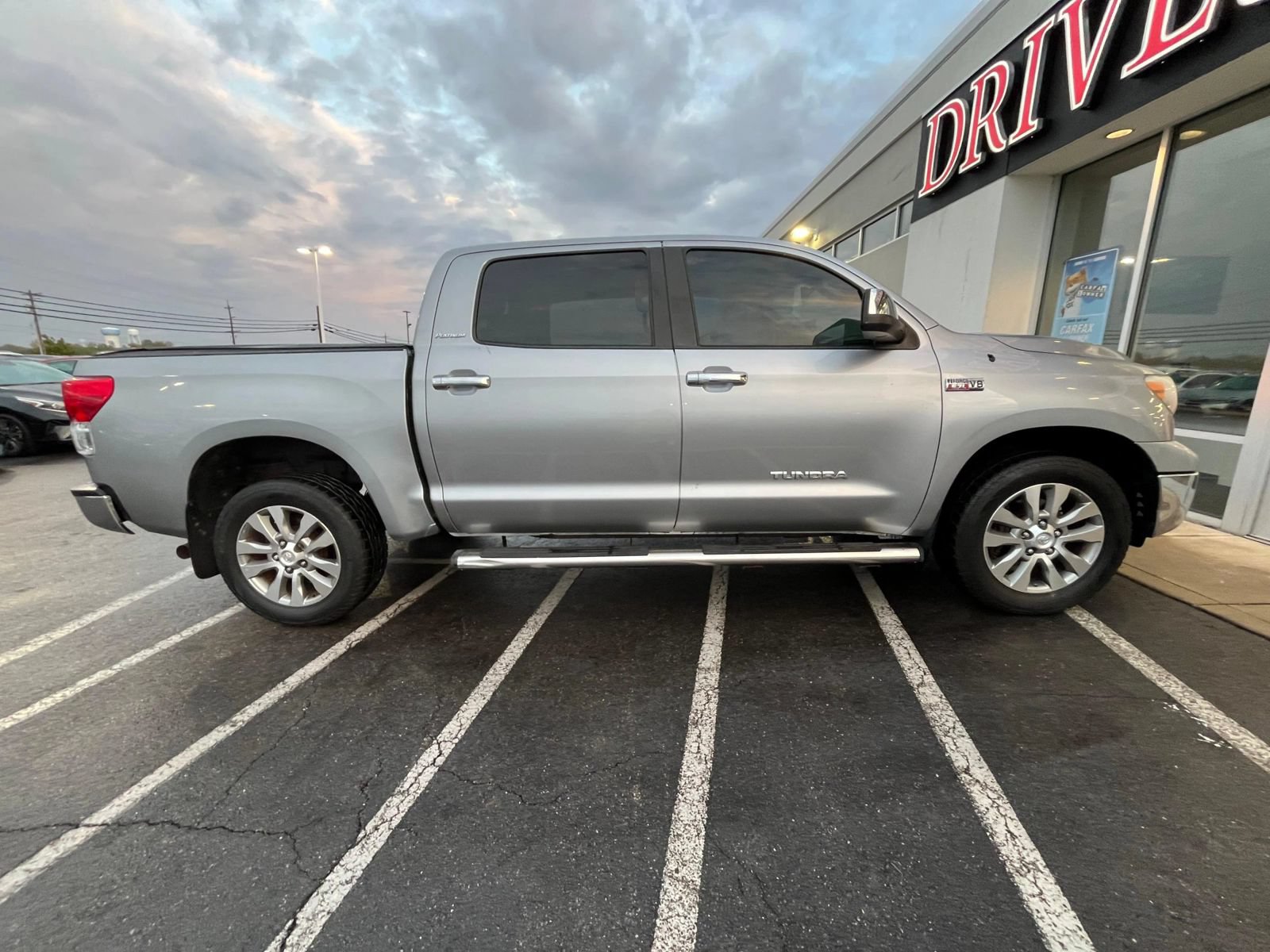 Used 2010 Toyota Tundra Limited w/ Platinum Pkg AWD/4WD image 8