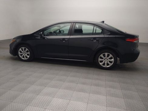 Used 2021 Toyota Corolla LE image 3
