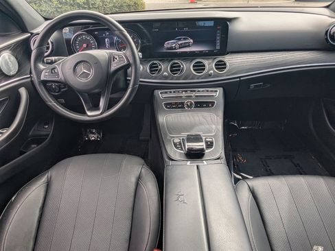 Used 2018 Mercedes-Benz E 300 image 2