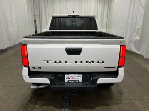 New 2026 Toyota Tacoma TRD Off-Road AWD/4WD image 5