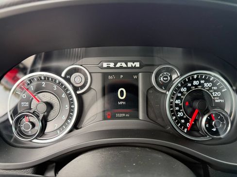 Used 2022 RAM 1500 Big Horn AWD/4WD image 28