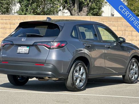 Certified 2027 Honda HR-V LX image 4