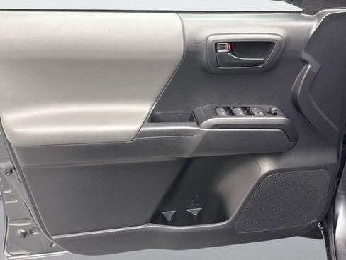 Used 2023 Toyota Tacoma SR image 9