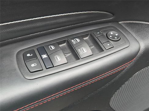 Used 2025 Dodge Durango R/T AWD/4WD image 27