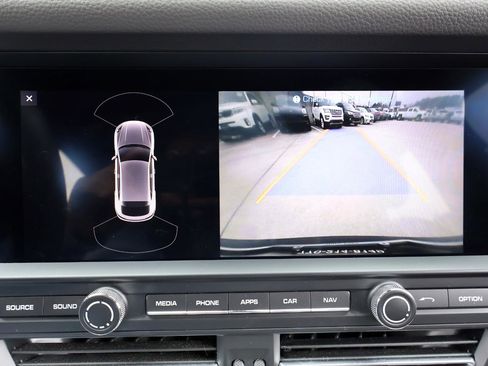 Used 2021 Porsche Macan image 48