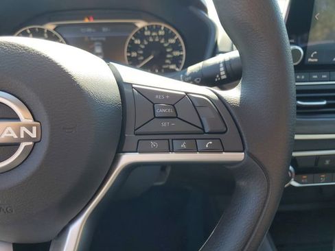 New 2025 Nissan Altima 2.5 SV image 12