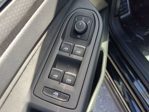 Certified 2023 Volkswagen GTI S image 17