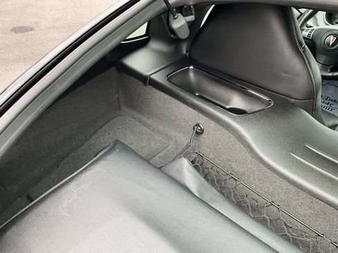 Used 2009 Pontiac Solstice Coupe w/ Premium Package image 21