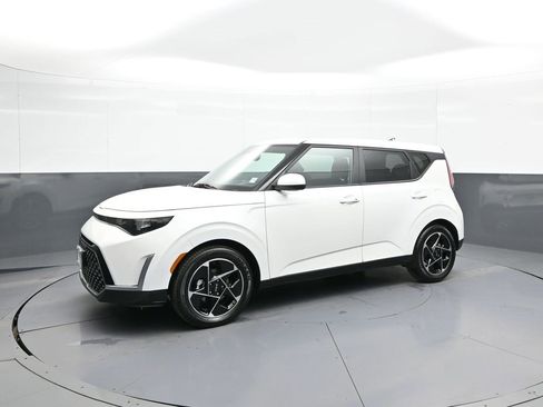 Certified 2023 Kia Soul EX image 10