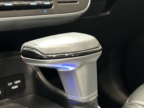 Used 2024 Hyundai Kona SEL AWD/4WD image 25