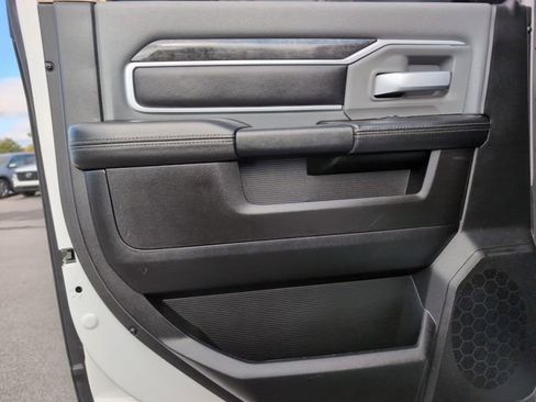 Used 2019 RAM 2500 Big Horn image 33