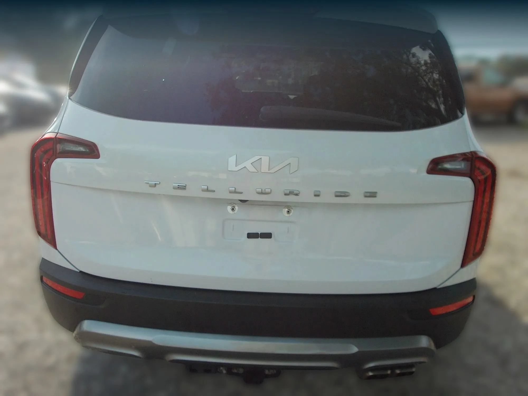 Used 2022 Kia Telluride SX w/ Towing Package FWD image 7