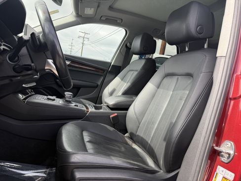 Used 2019 Audi Q5 2.0T Premium image 10