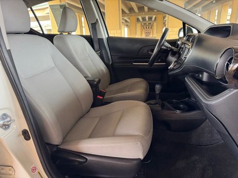Used 2018 Toyota Prius C Four w/ Carpet Mat Package image 26