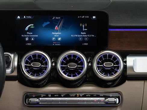 Certified 2022 Mercedes-Benz GLB 250 4MATIC image 16