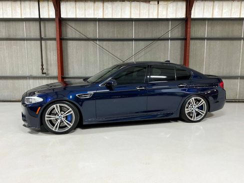 Used 2013 BMW M5 RWD image 1