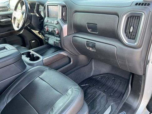 Used 2019 GMC Sierra 1500 SLT w/ SLT Premium Plus Package AWD/4WD image 28