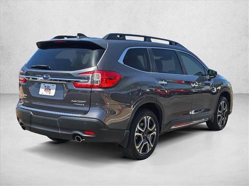 Certified 2025 Subaru Ascent Touring w/ Popular Package #1 AWD/4WD image 5