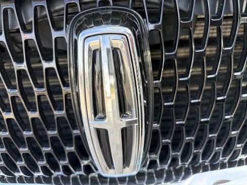 Certified 2023 Lincoln Navigator Reserve image 8