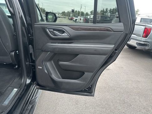 Used 2024 Chevrolet Tahoe LT AWD/4WD image 13