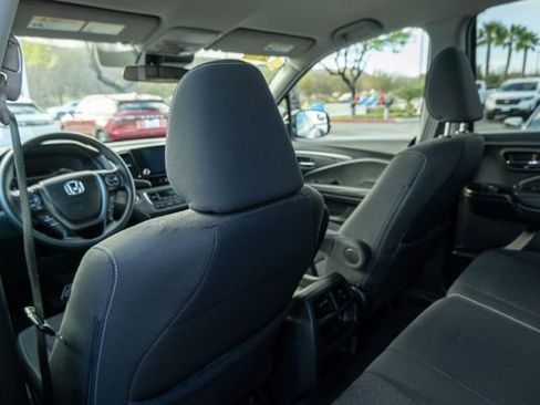 Certified 2023 Honda Ridgeline Sport image 17