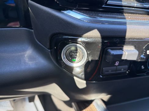 Used 2023 Chevrolet Silverado 1500 RST w/ Convenience Package II image 18