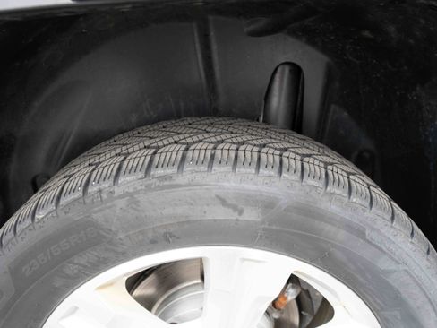 Used 2017 GMC Terrain SLE w/ Convenience Package image 30