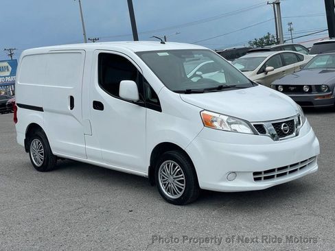 Used 2017 Nissan NV200 SV w/ Back Door Glass Package FWD image 4