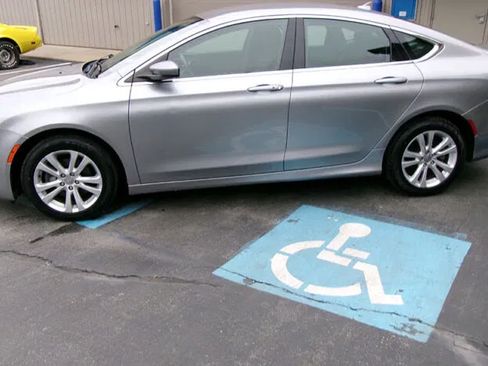 Used 2016 Chrysler 200 Limited w/ Convenience Group FWD image 2