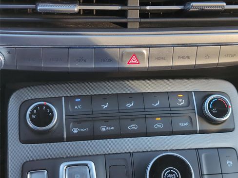 Used 2020 Hyundai Palisade SE image 19