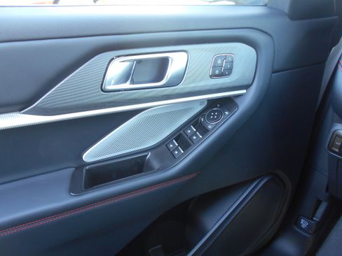 New 2026 Ford Explorer ST image 36
