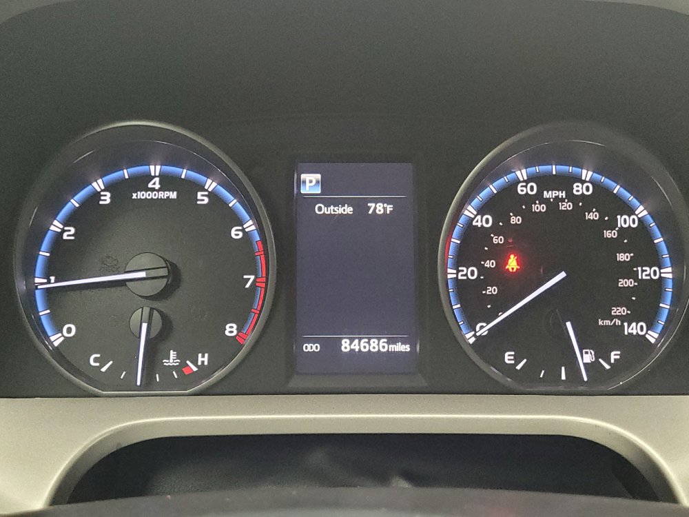 Used 2018 Toyota RAV4 XLE w/ Plus Extra Value Package AWD/4WD image 23