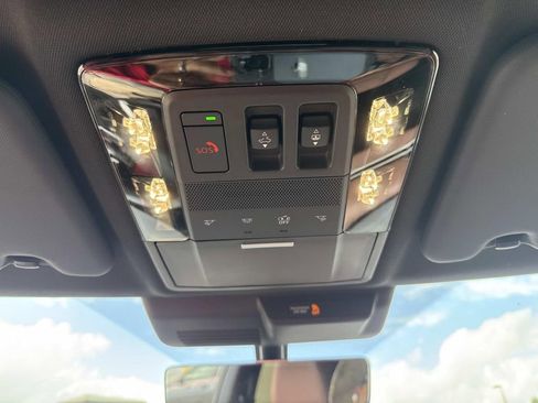 New 2026 Mitsubishi Outlander SEL FWD image 44