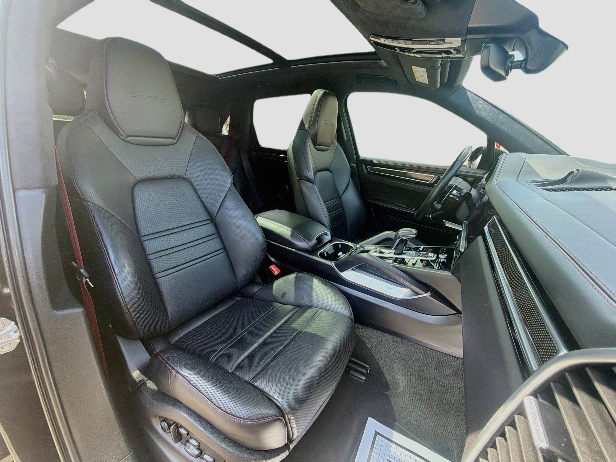 Used 2023 Porsche Cayenne Turbo AWD/4WD image 16